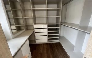 Walk-in closet